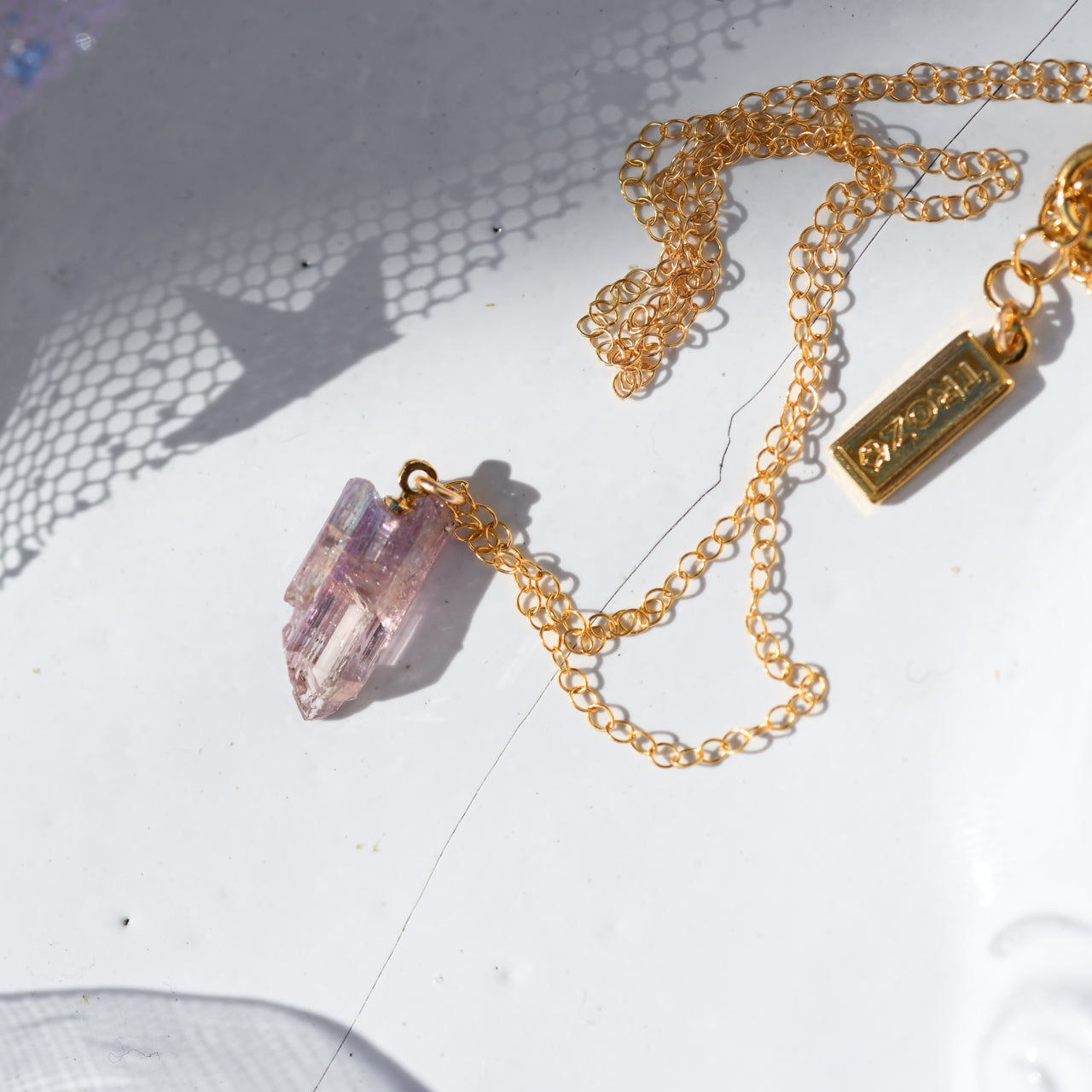 [One of a kind] Pink Tanzanite Raw Stone 14kgf Necklace | Handmade Natural Stone Jewelry [Twilight Collection]