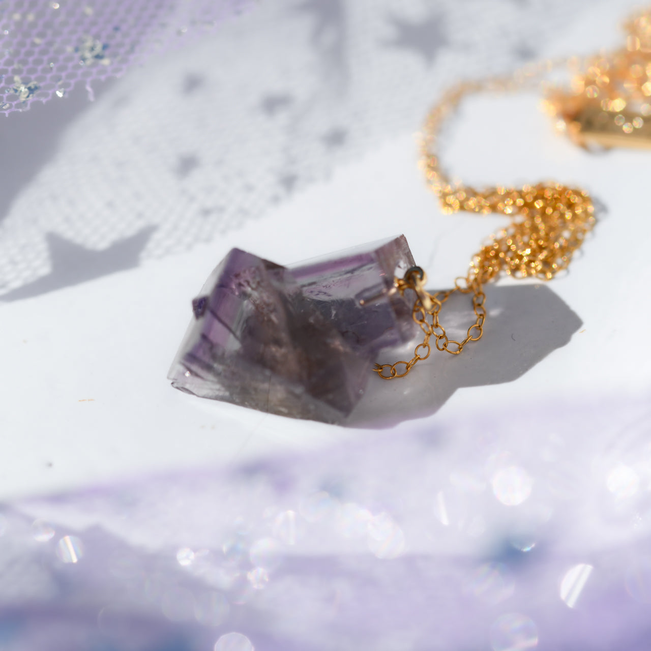 [One of a kind] Purple Rain Fluorite Raw Stone 14kgf Necklace | Handmade Natural Stone Jewelry [Twilight Collection]