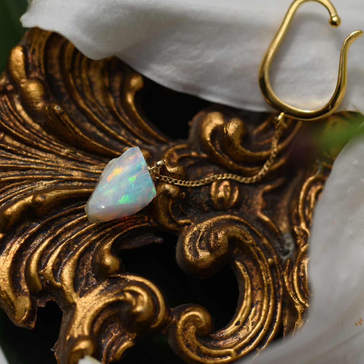 [One of a kind] Opal Raw Stone Ear Cuff | Handmade Natural Stone Jewelry [Fairy Tale Collection]