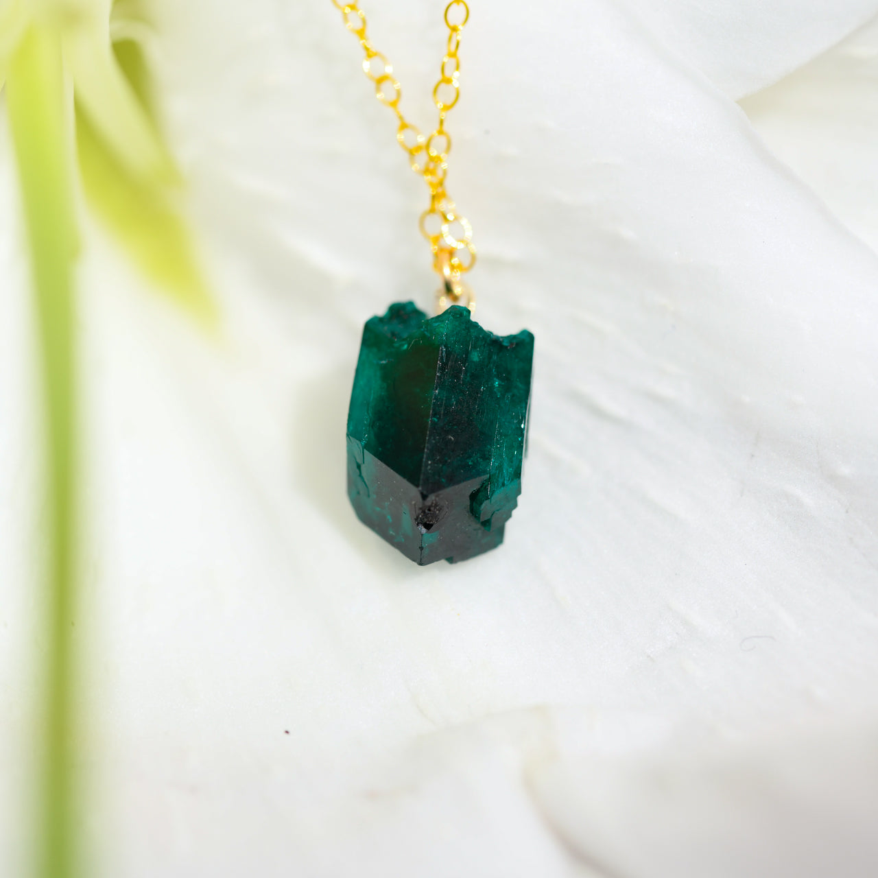 [One of a kind] Dioptase Raw Stone Necklace | Handmade Natural Stone Jewelry [Fairy Tale Collection]