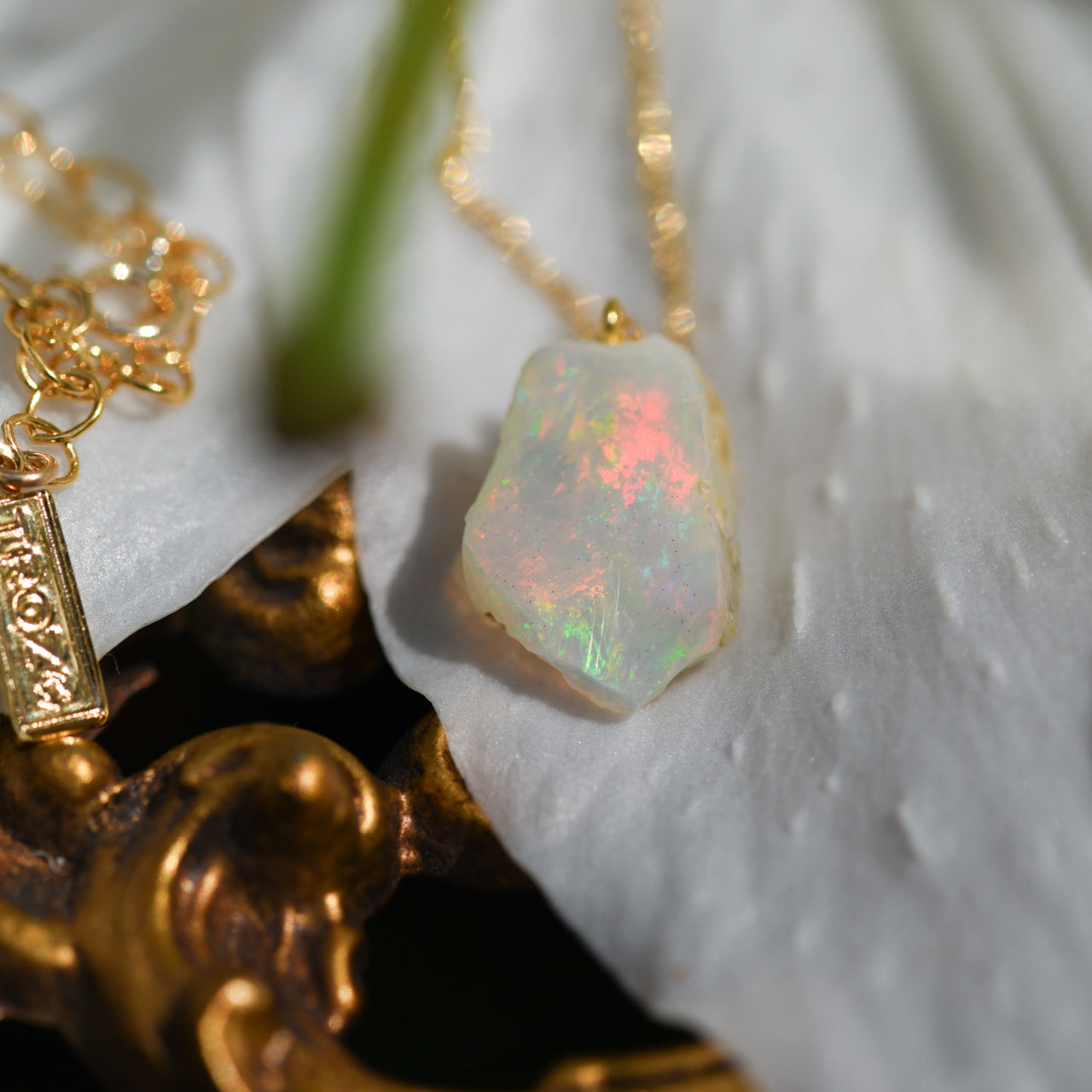 [One of a kind] Opal Raw Stone Necklace | Handmade Natural Stone Jewelry [Fairy Tale Collection]