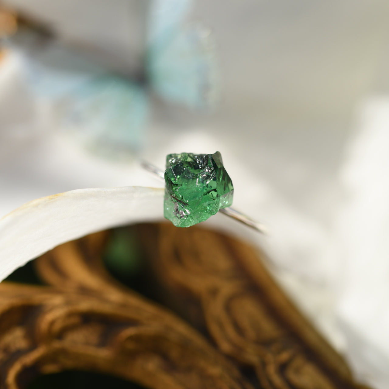 [One of a kind] Tsavorite (Green Garnet) Raw Stone Pinky Ring | Handmade Natural Stone Jewelry [Fairy Tale Collection]