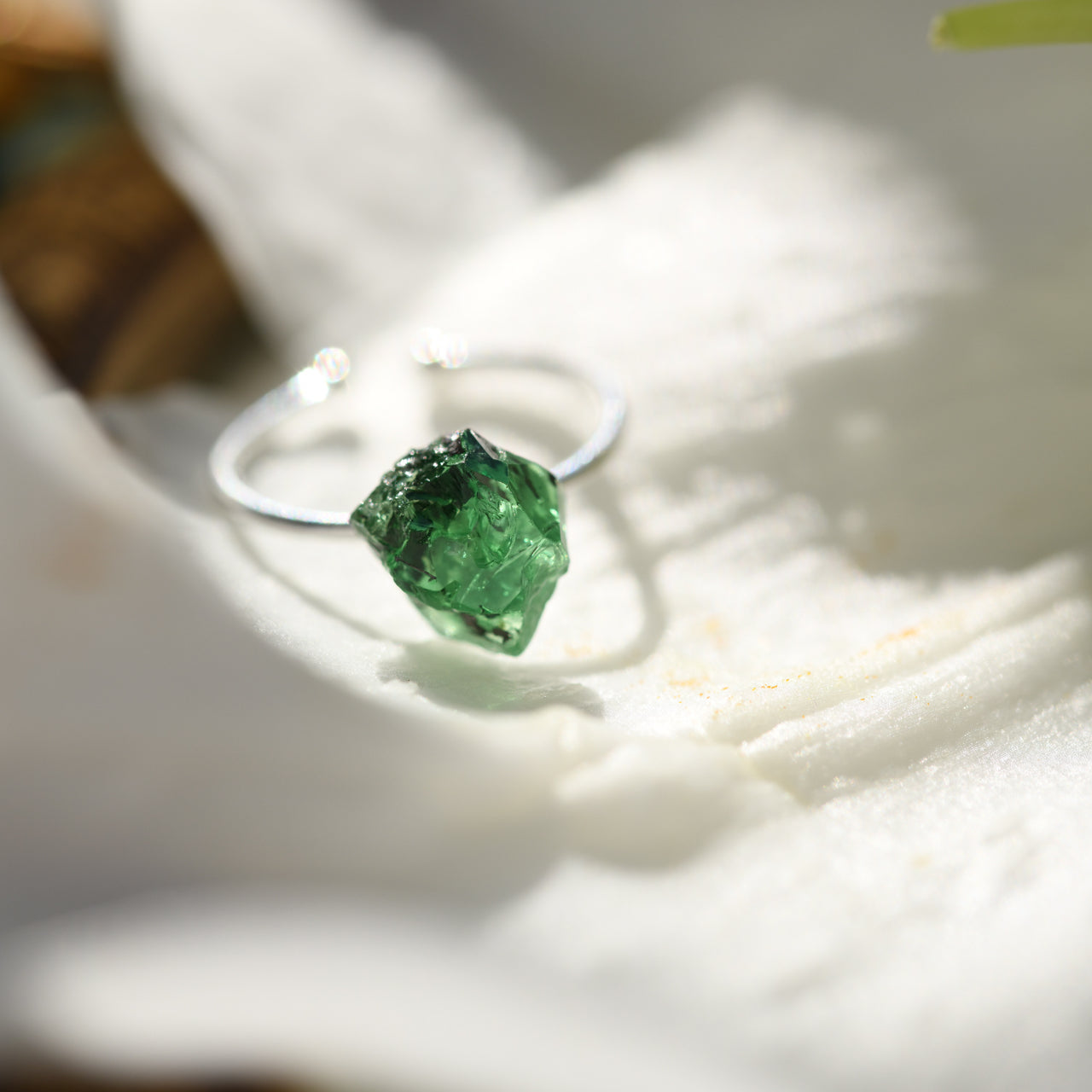 [One of a kind] Tsavorite (Green Garnet) Raw Stone Pinky Ring | Handmade Natural Stone Jewelry [Fairy Tale Collection]