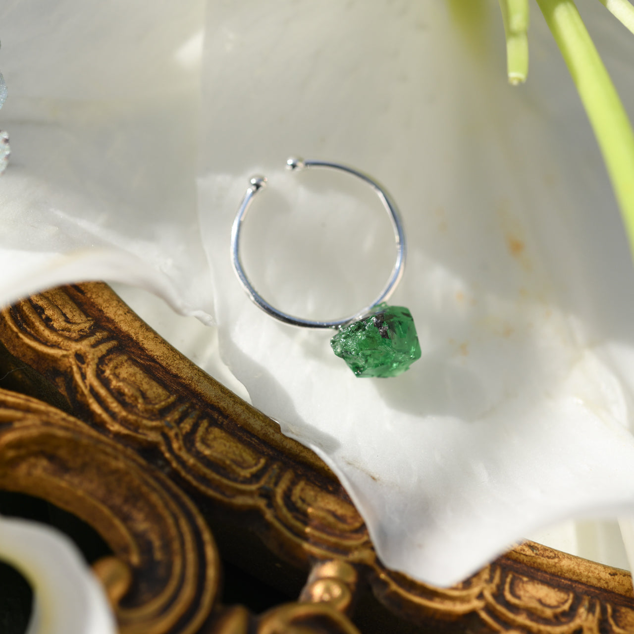 [One of a kind] Tsavorite (Green Garnet) Raw Stone Pinky Ring | Handmade Natural Stone Jewelry [Fairy Tale Collection]