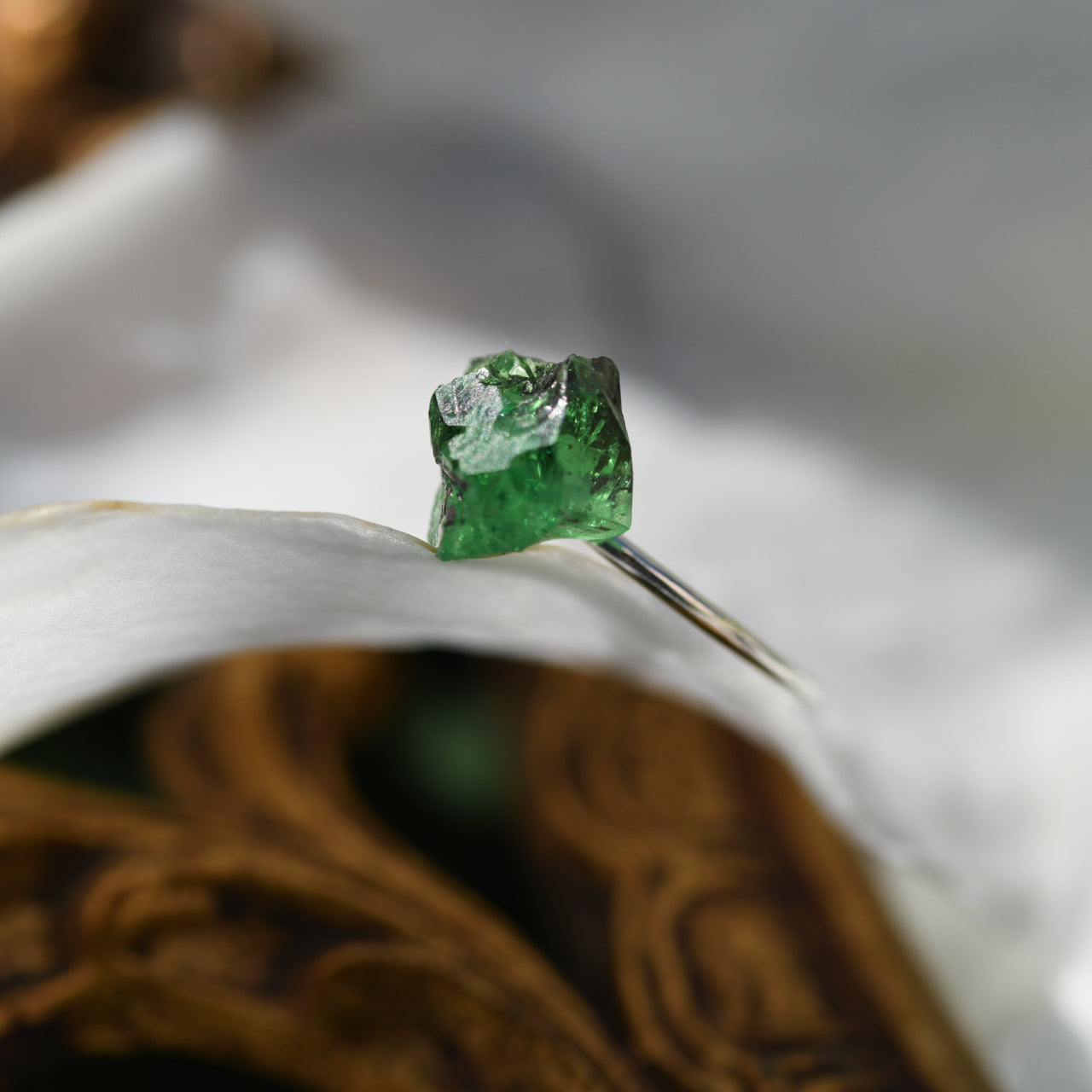 [One of a kind] Tsavorite (Green Garnet) Raw Stone Pinky Ring | Handmade Natural Stone Jewelry [Fairy Tale Collection]