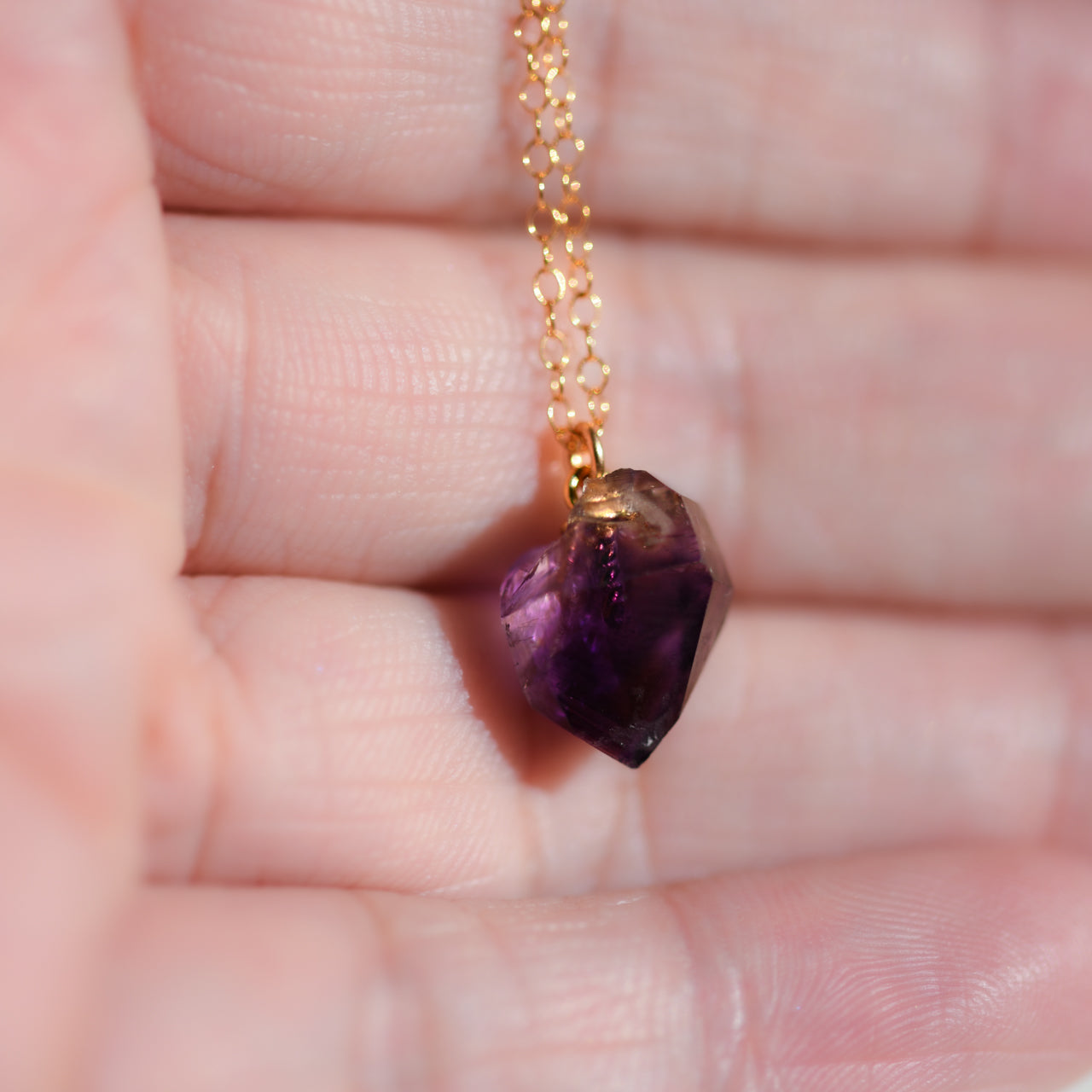 [One of a kind] Amethyst Raw Stone 14kgf Necklace | Handmade Natural Stone Jewelry [Nightfall Collection]