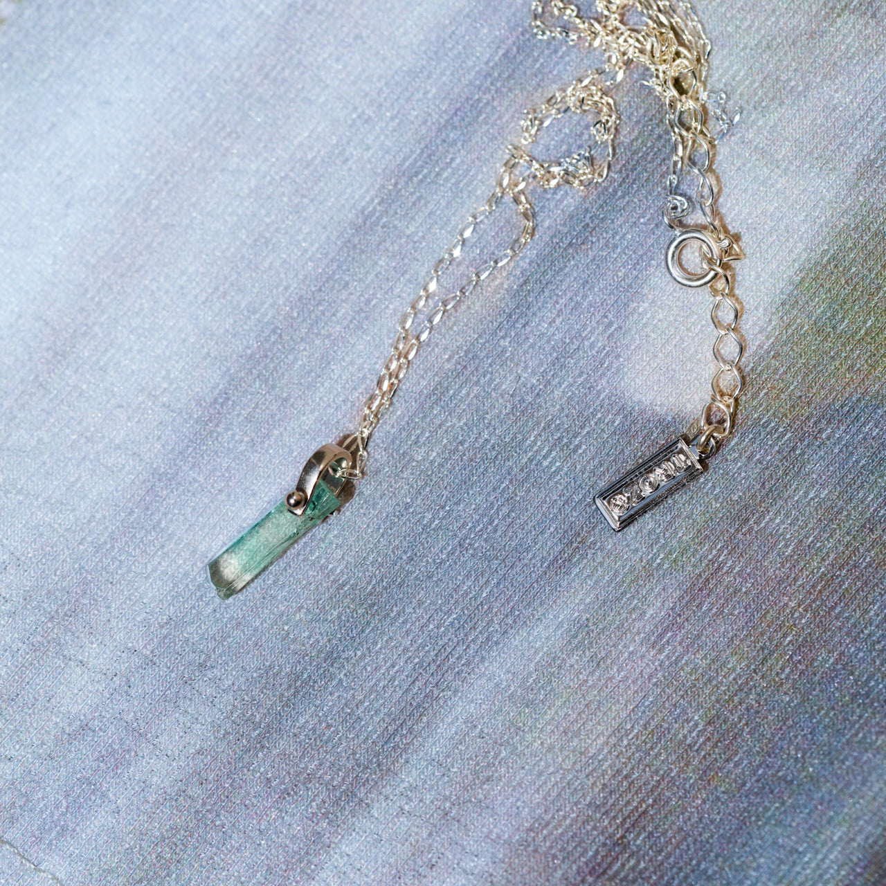 Emerald Raw Stone Necklace - One of a Kind - handmade natural mineral jewelry by TROZO, made in Japan (view 4)