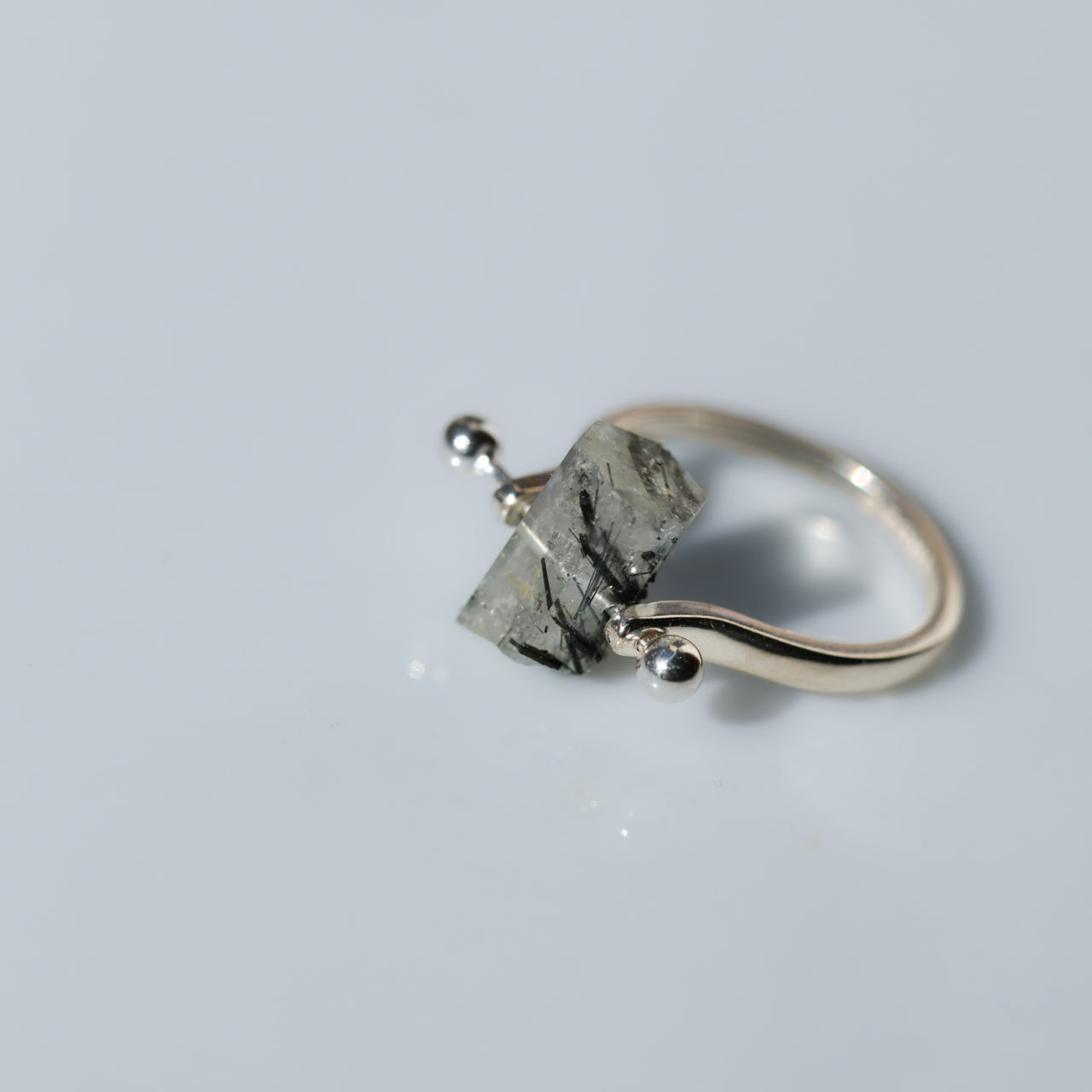 Aquamarine Raw Stone Ring - One of a Kind - handmade natural mineral jewelry by TROZO, made in Japan (view 2)