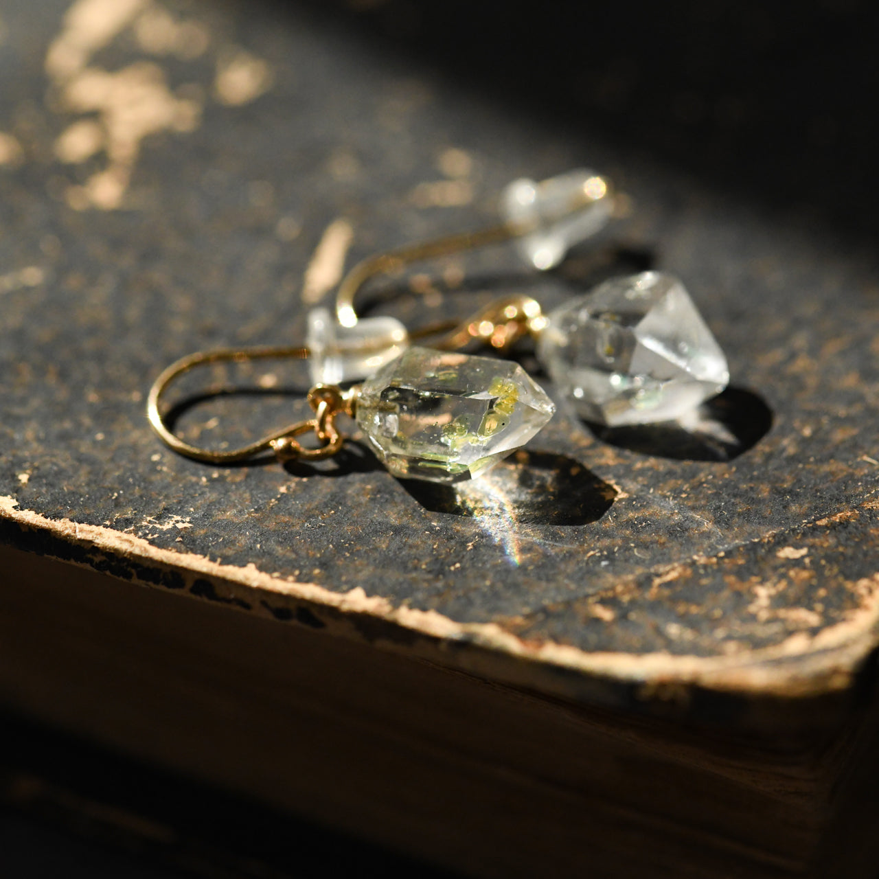 Oil-in-Quartz Raw Stone 14KGF Earrings - One of a Kind - handmade natural mineral jewelry by TROZO, made in Japan (view 9)