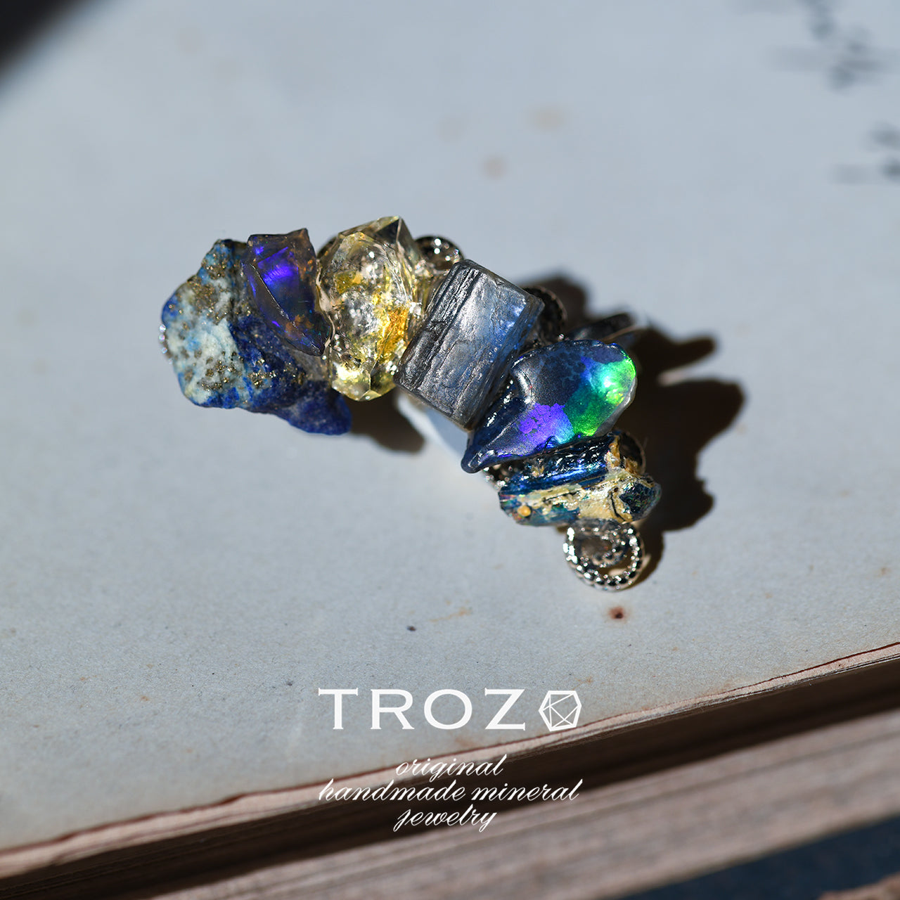 Oil-in-Quartz x Kyanite x Lapis Lazuli x Opal x Roman Glass Raw Stone Ear Cuff - One of a Kind - handmade natural mineral jewelry by TROZO, made in Japan (view 1)