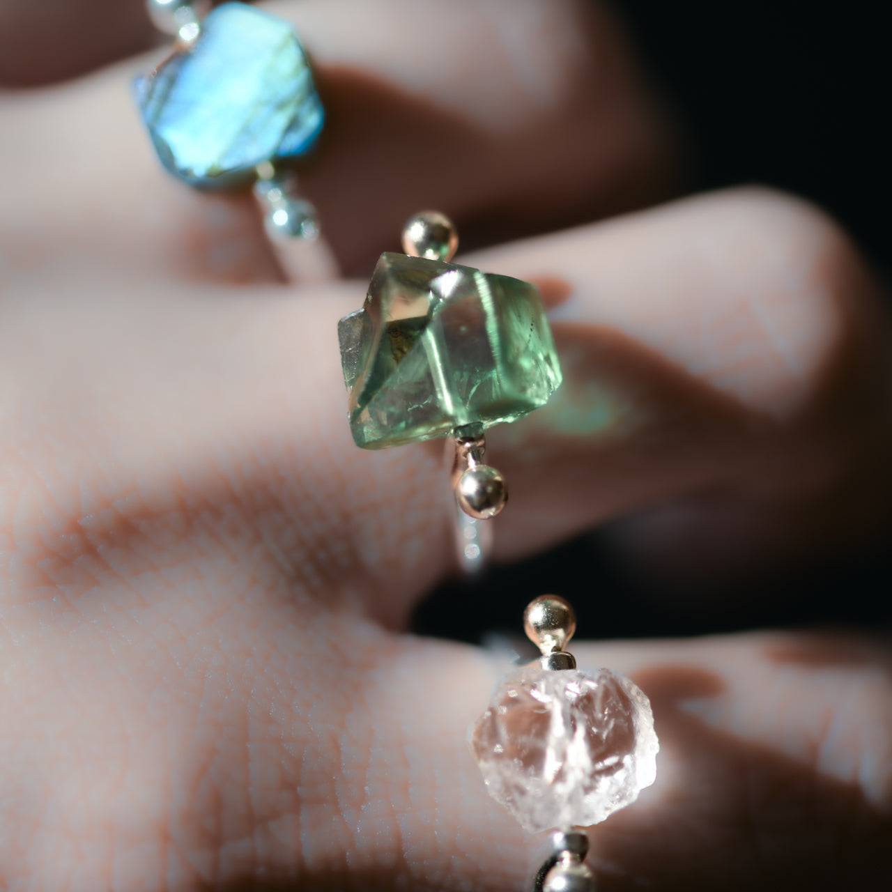 Pierced raw stone ring in 925 sterling silver — handmade natural mineral jewelry by TROZO, made in Japan
