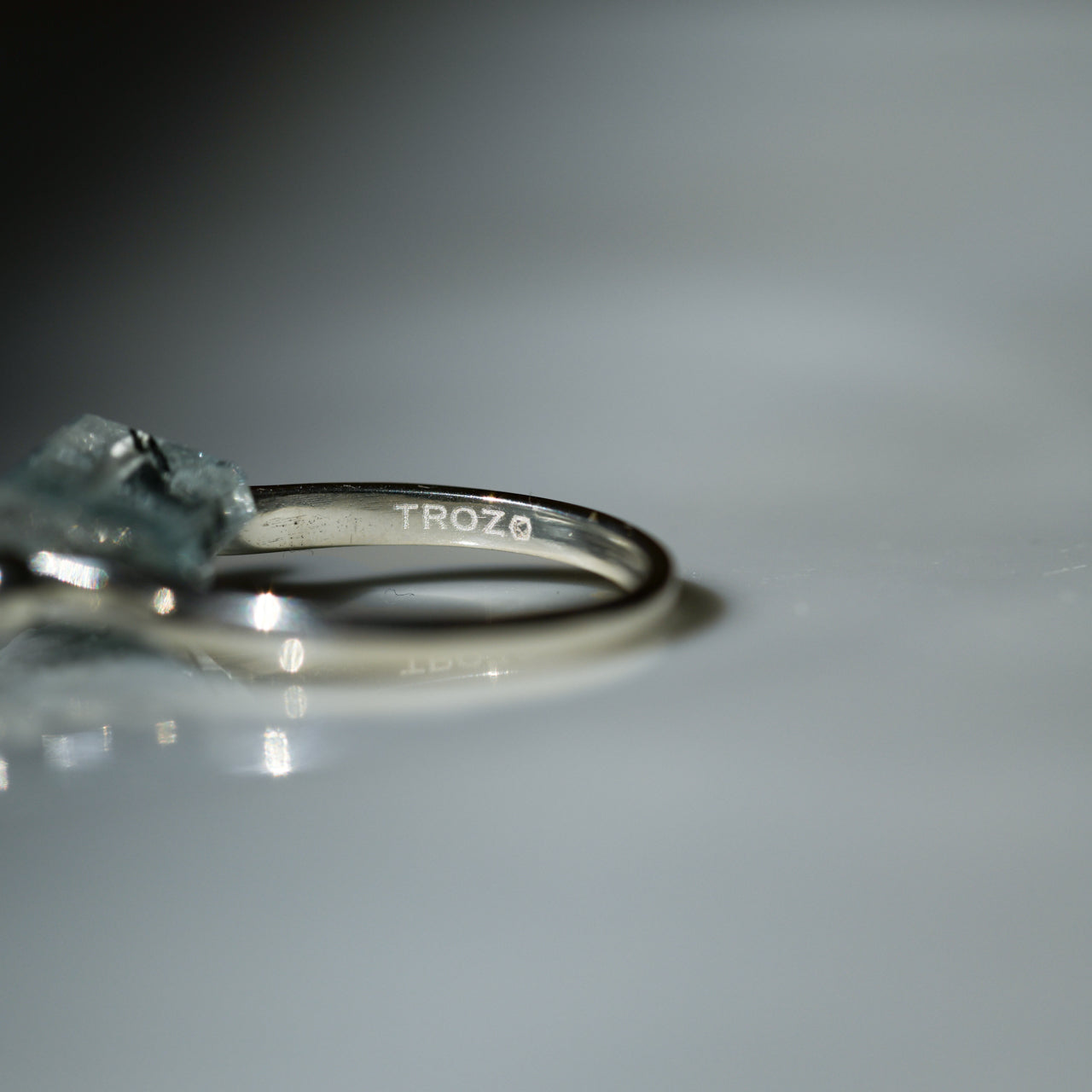 Aquamarine Raw Stone Ring - One of a Kind - handmade natural mineral jewelry by TROZO, made in Japan (view 4)