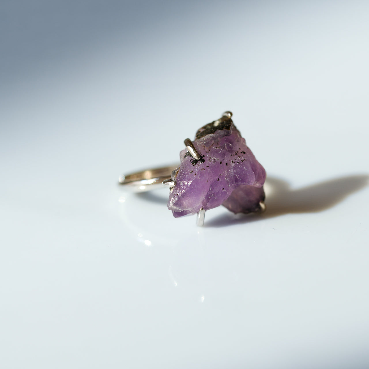 One-of-a-kind raw amethyst ring in Sterling Silver 925, handmade in Japan by TROZO