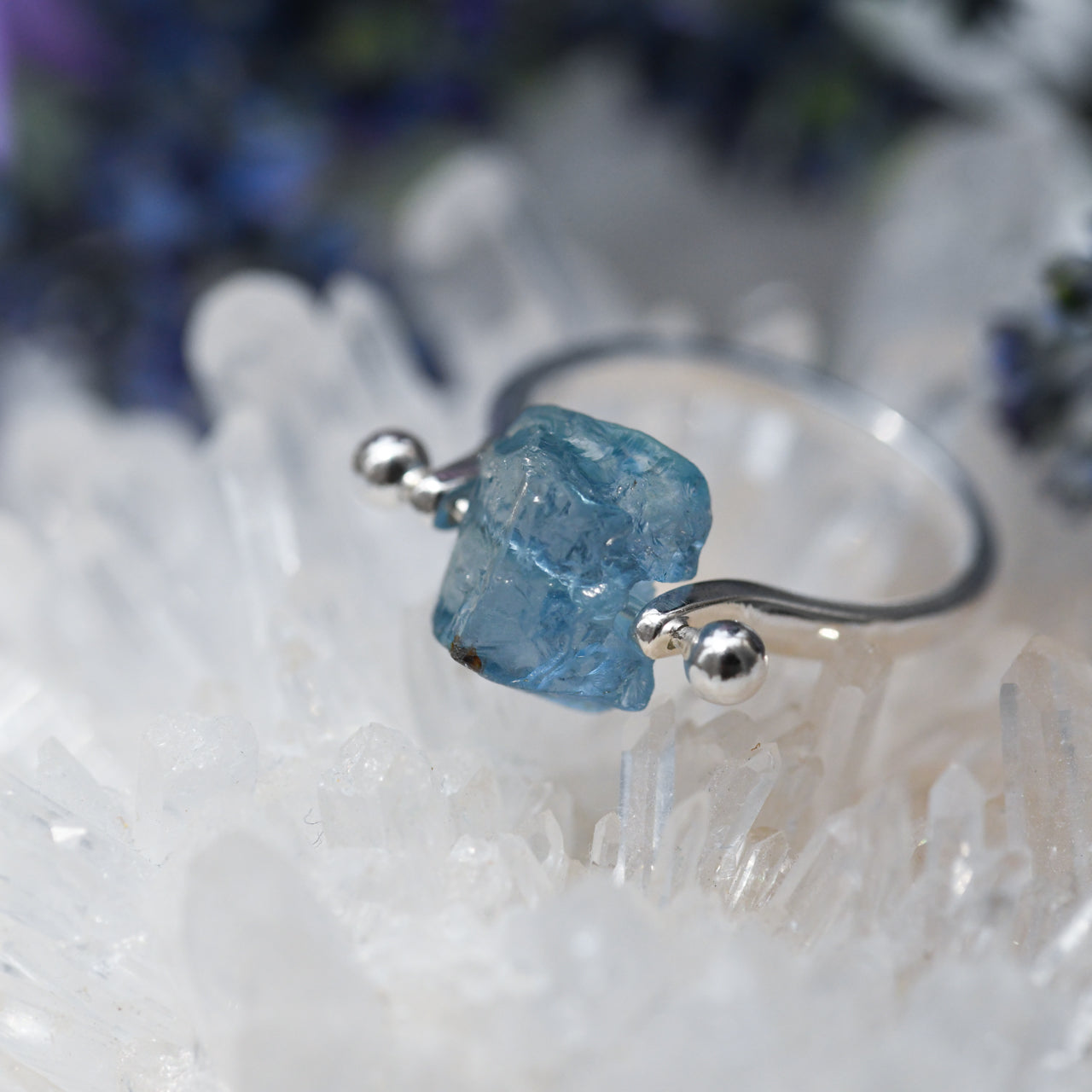 Aquamarine Raw Stone Ring - One of a Kind - handmade natural mineral jewelry by TROZO, made in Japan (view 6)