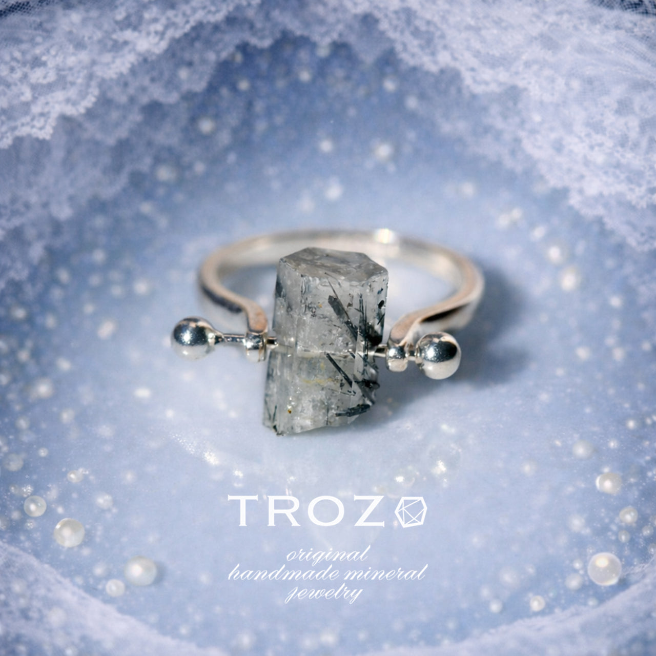 Aquamarine Raw Stone Ring - One of a Kind - handmade natural mineral jewelry by TROZO, made in Japan (view 1)