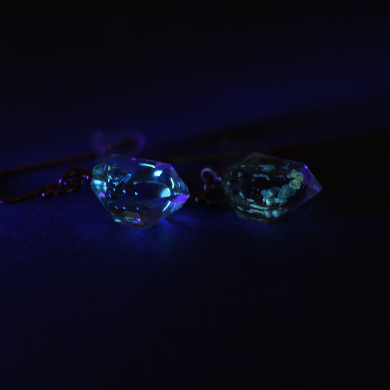 Oil-in-Quartz Raw Stone 14KGF Earrings - One of a Kind - handmade natural mineral jewelry by TROZO, made in Japan (view 2)