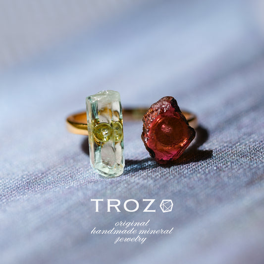 Emerald x Tourmaline Raw Stone Ring - One of a Kind - handmade natural mineral jewelry by TROZO, made in Japan (view 1)