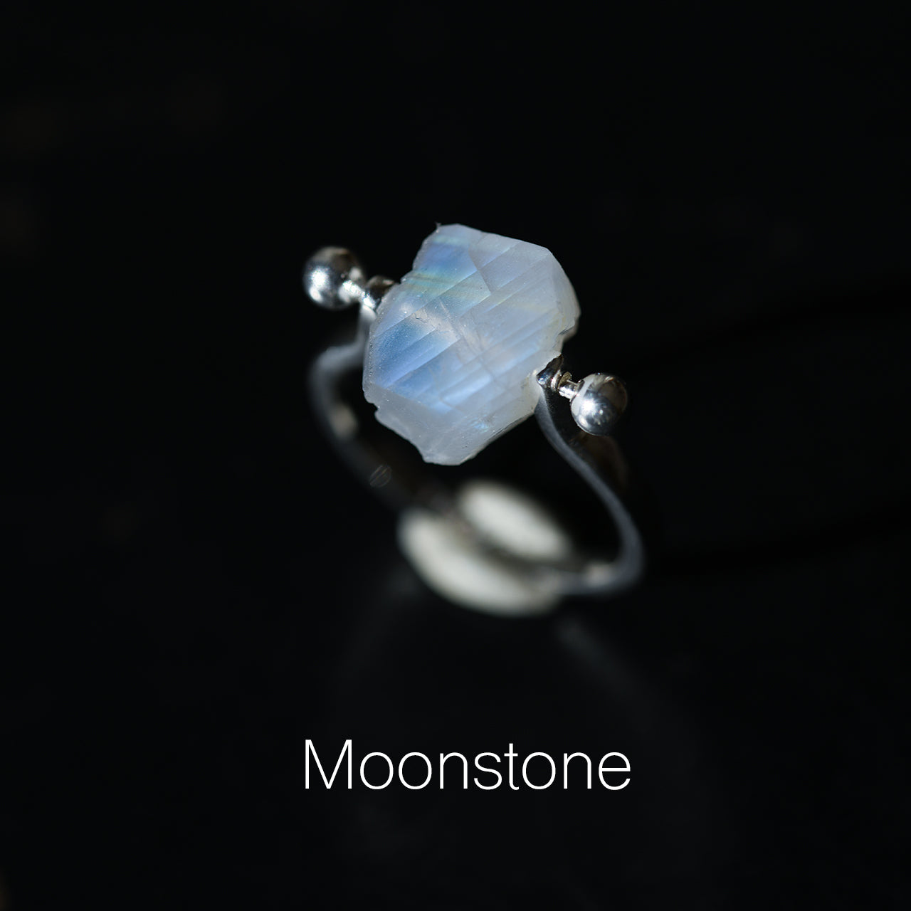 Pierced raw stone ring in 925 sterling silver — handmade natural mineral jewelry by TROZO, made in Japan