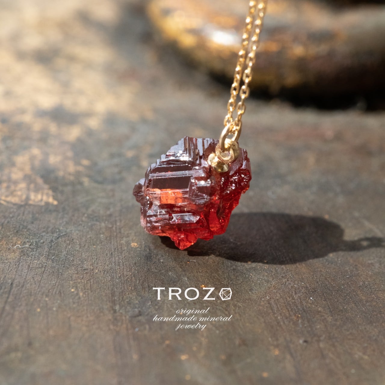 [One of a kind] Spessartine Garnet Raw Stone 18K Necklace | Handmade Natural Stone Jewelry [Blood Moon Collection]