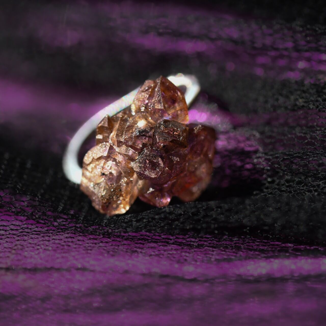 [One of a kind] Amethyst Raw Stone Sterling Silver Ear Cuff | Handmade Natural Stone Jewelry [Dark Heroine Collection]