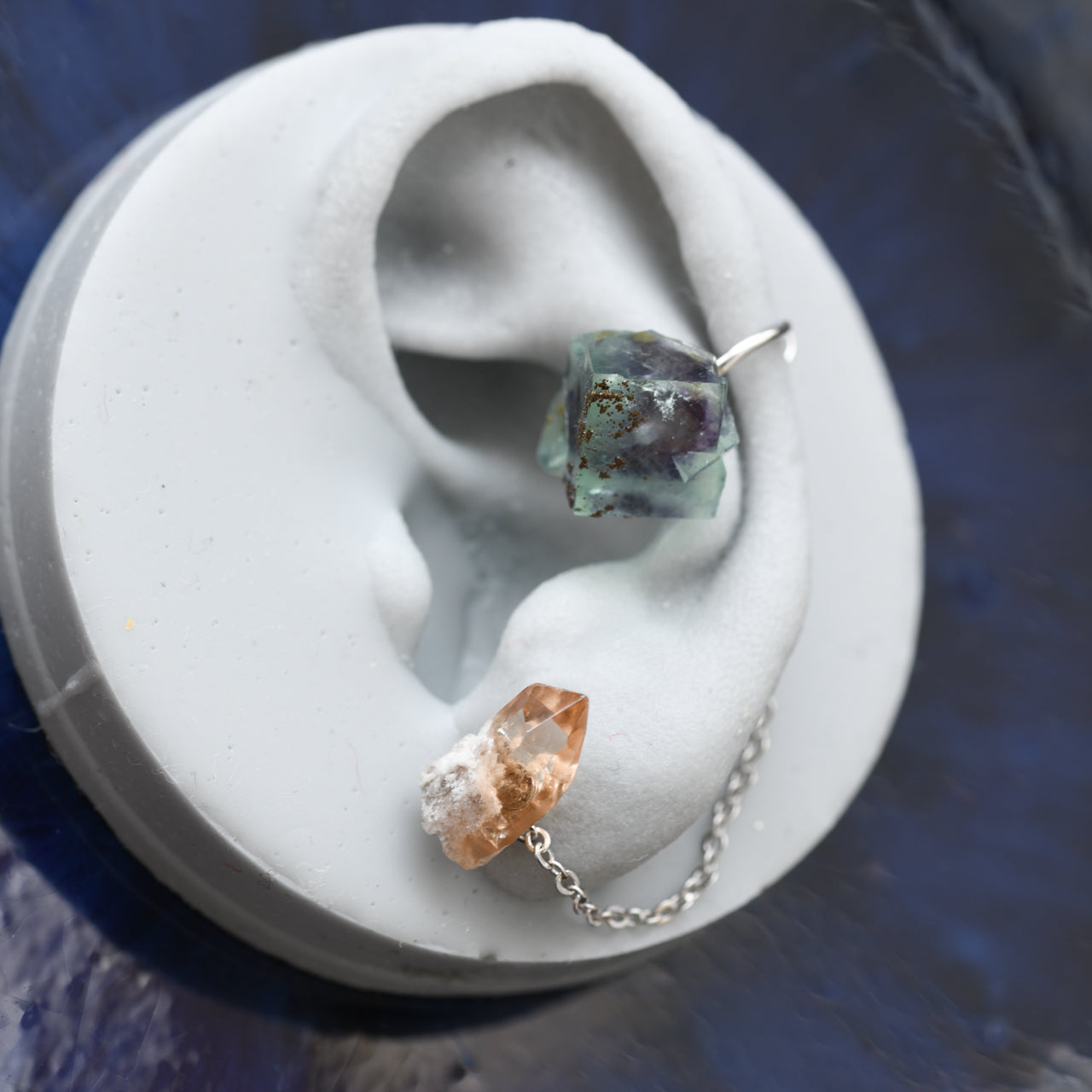 Fluorite x Topaz Raw Stone Ear Cuff - One of a Kind - handmade natural mineral jewelry by TROZO, made in Japan (view 7)