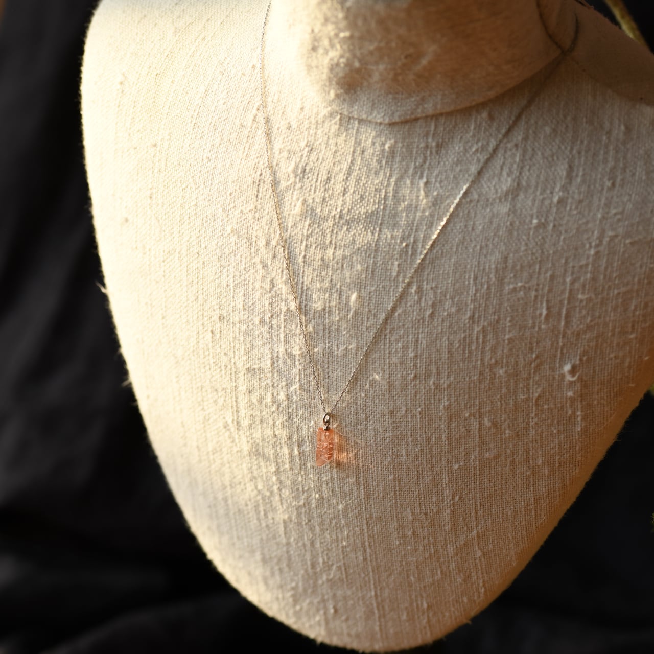 [One of a kind] imperial Topaz Raw Stone Platinum Necklace | Handmade Natural Stone Jewelry [Poppy Collection]