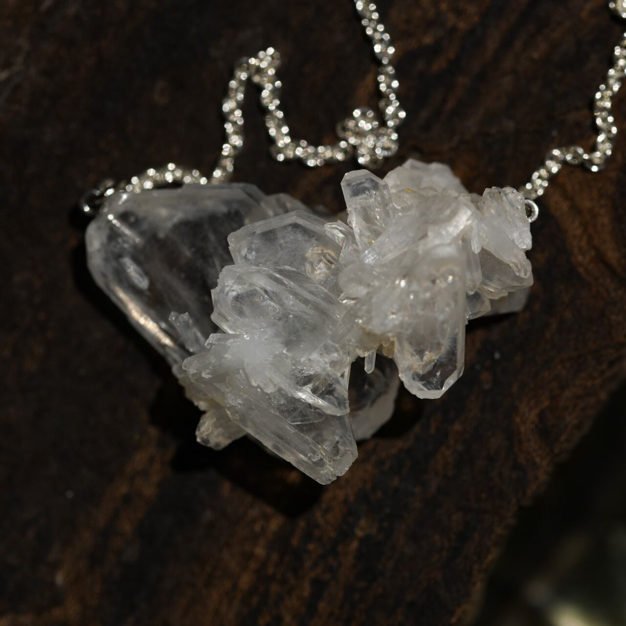 [One of a kind] Farden Quartz Raw Stone Sterling Silver Necklace | Handmade Natural Stone Jewelry [Raindrop Collection]