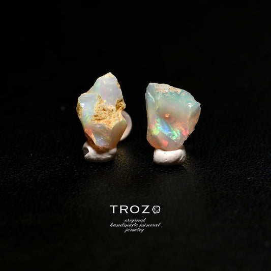 [One of a kind] Ethiopian Opal Raw Stone 18K Earrings | Handmade Natural Stone Jewelry [Opal Fest 2022]