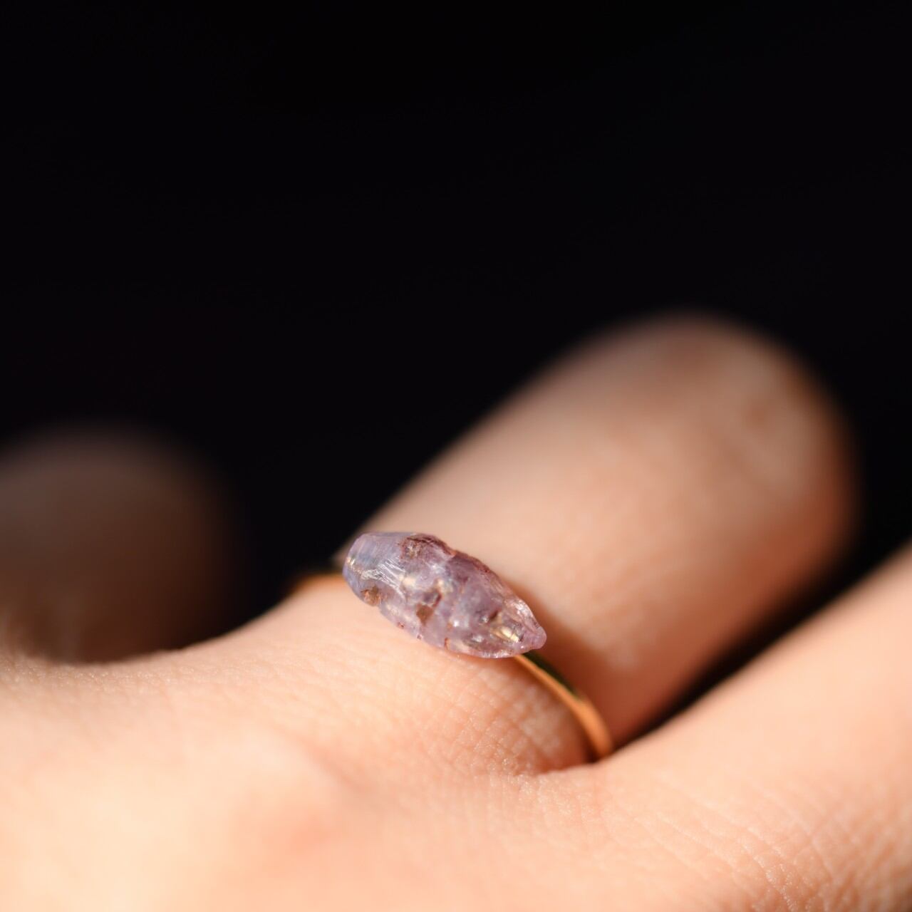 [One of a kind] Sapphire Raw Stone Ring | Handmade Natural Stone Jewelry [Dark Heroine Collection]