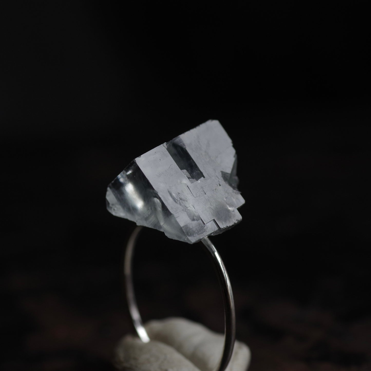 [One of a kind] Fluorite Raw Stone Ring | Handmade Natural Stone Jewelry [Silent Crystal Collection]