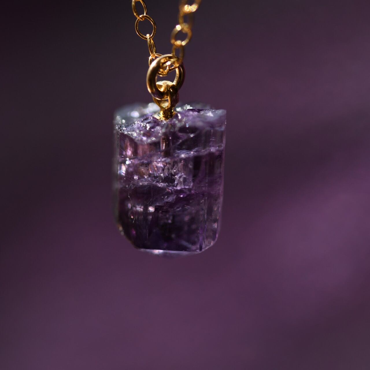 [One of a kind] Scapolite Raw Stone 14KGF Necklace | Handmade Natural Stone Jewelry [Dark Heroine Collection]