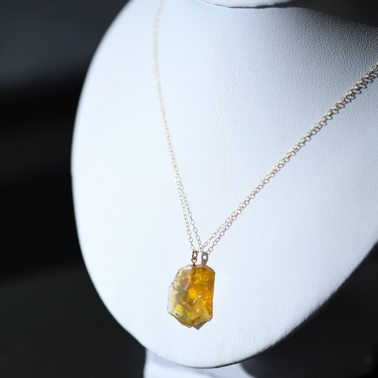 [One of a kind] Sphene Raw Stone 14KGF Necklace | Handmade Natural Stone Jewelry [Stay Gold Collection]