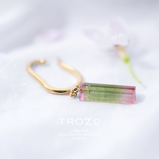 [One of a kind] Tourmaline Raw Stone Sterling Silver Ear Cuff | Handmade Natural Stone Jewelry [SAKURA Collection]