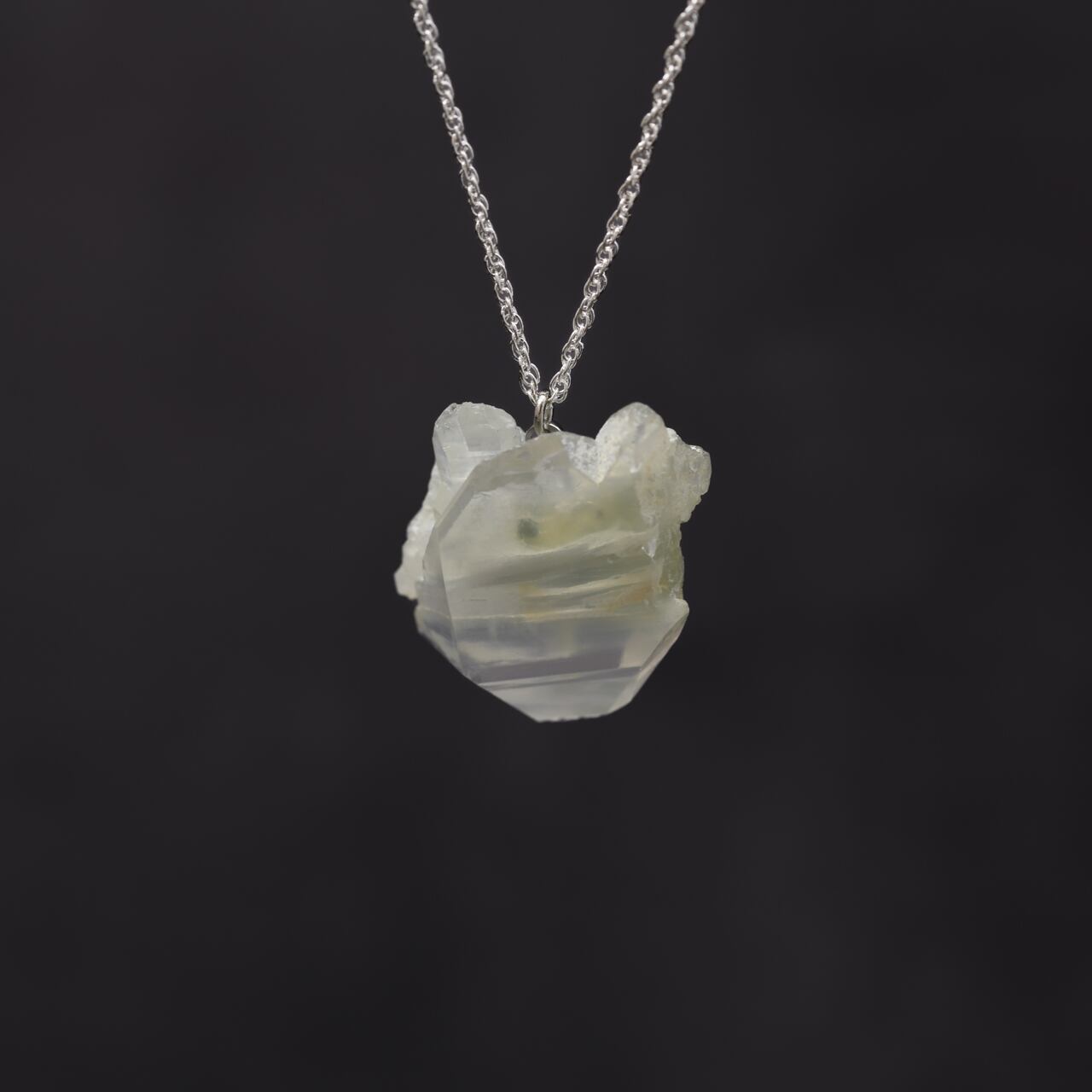 [One of a kind] Farden Quartz Raw Stone Sterling Silver Necklace | Handmade Natural Stone Jewelry [Raindrop Collection]