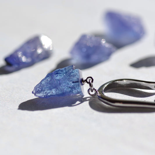 Tanzanite Raw Stone Ear Cuff | Handmade Natural Stone Jewelry